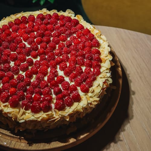 Торт с мандарином и миндалем